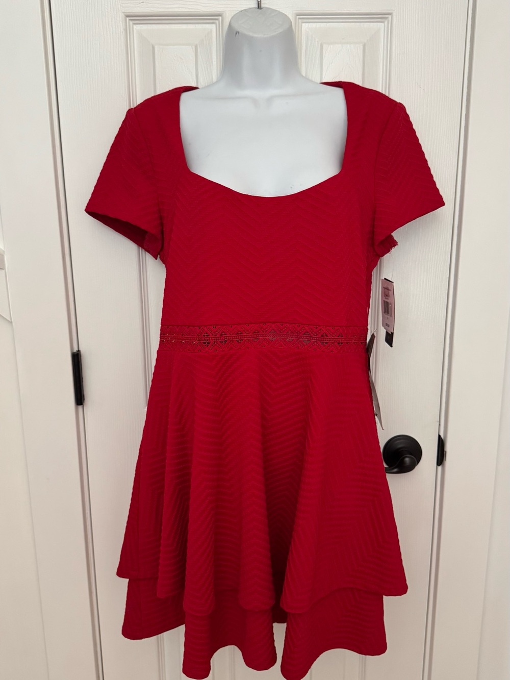 City Triangles Red Scoop Neck Mini Dress - Juniors 13
